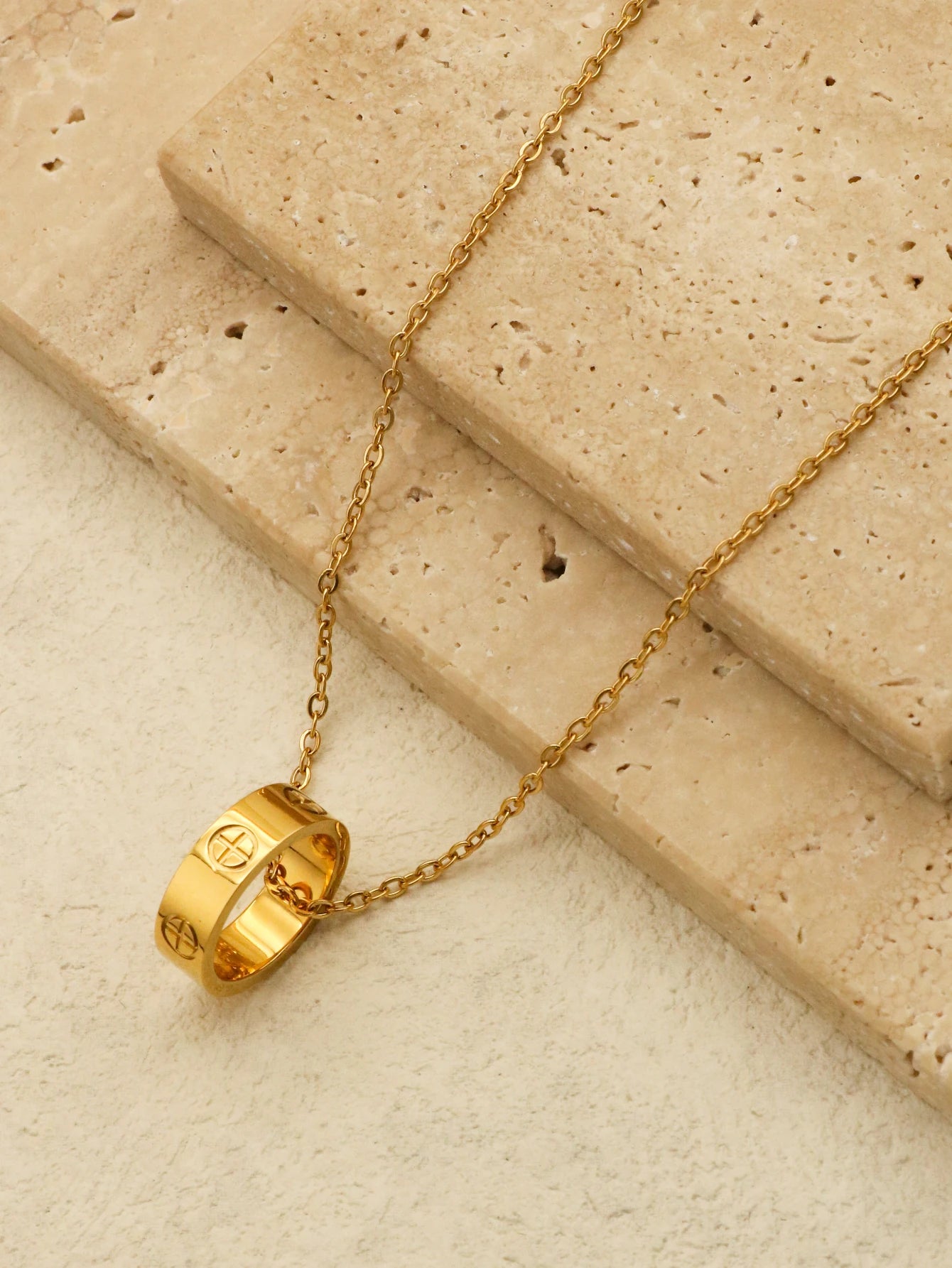 S55bb5b10ff9b45699a736bc5f9de407e9